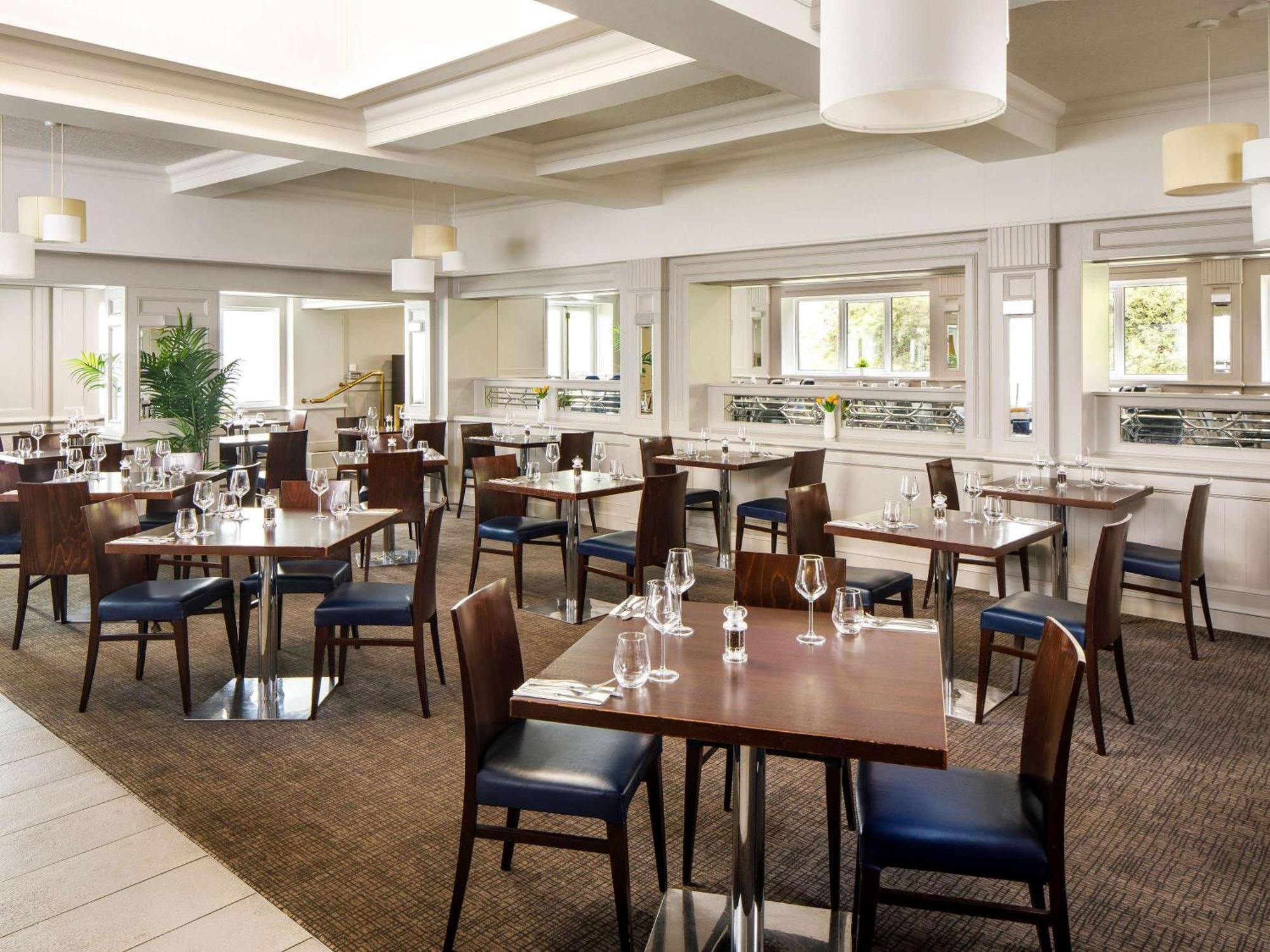 Mercure Birmingham West Hotel West Bromwich Εξωτερικό φωτογραφία