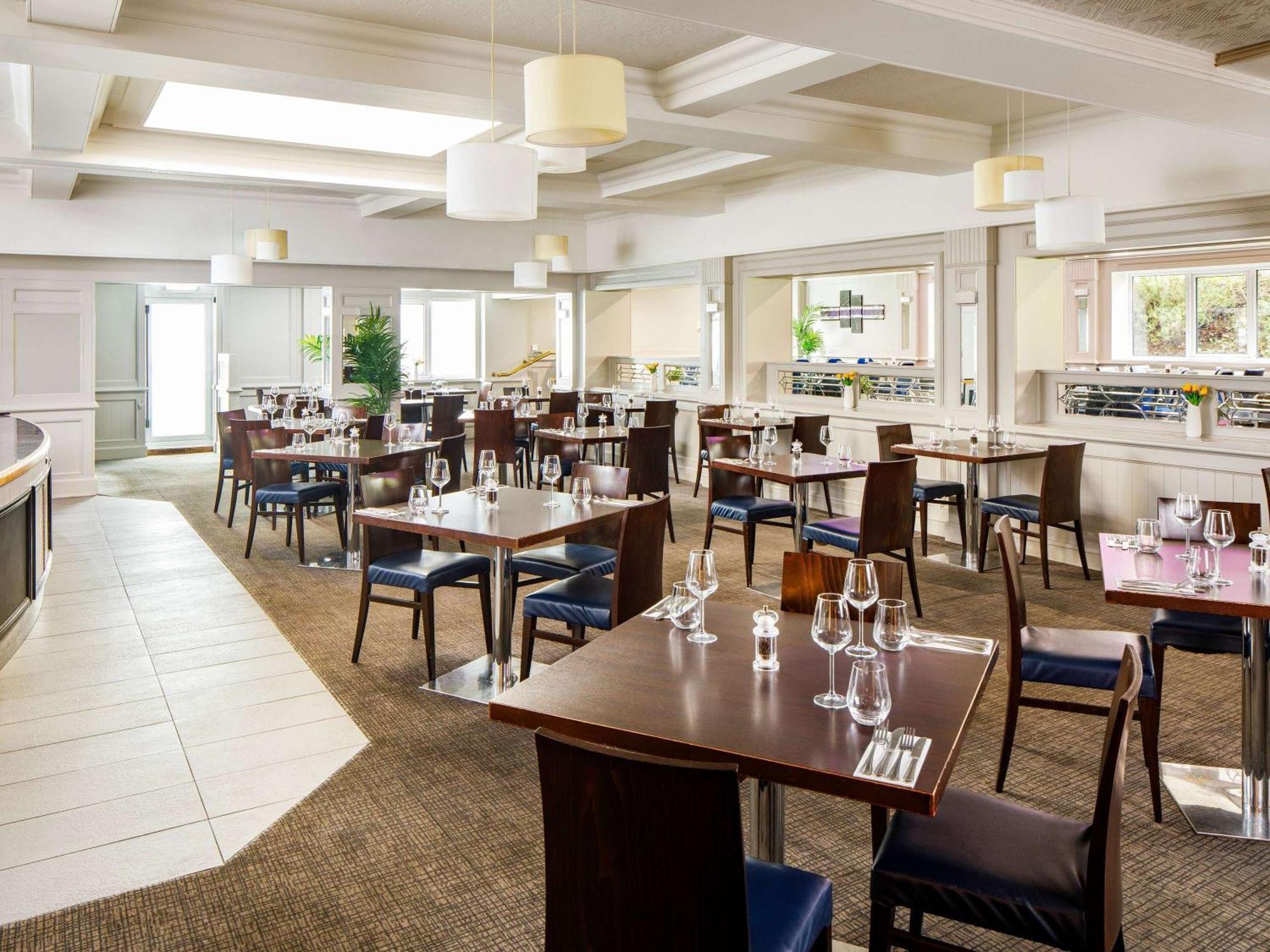 Mercure Birmingham West Hotel West Bromwich Εξωτερικό φωτογραφία