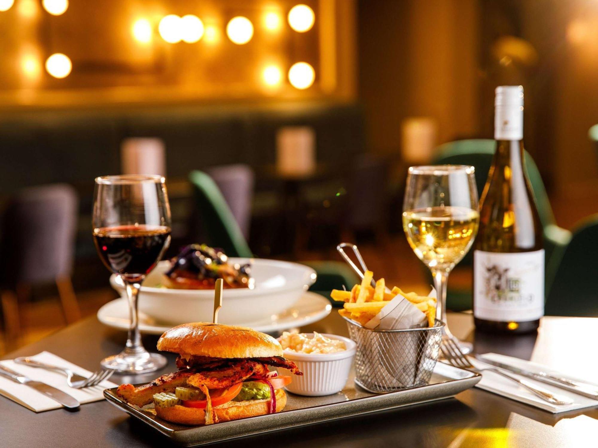 Mercure Birmingham West Hotel West Bromwich Εξωτερικό φωτογραφία