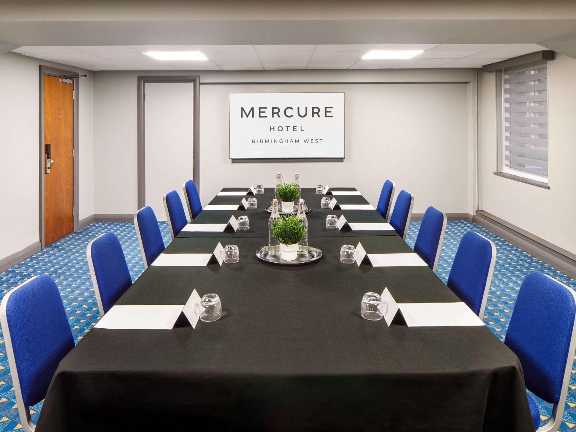 Mercure Birmingham West Hotel West Bromwich Εξωτερικό φωτογραφία